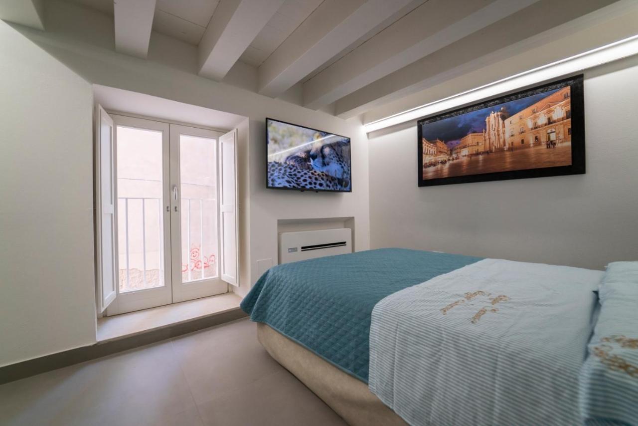 Ortigia Charme Piazza Duomo Lägenhet Syrakusa Exteriör bild